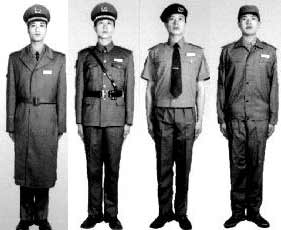 北京保安五一换装 明显区别于军、警制服(附图