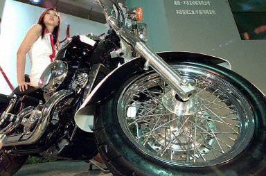 图文:上海国际摩托车展 新款车型纷纷登场