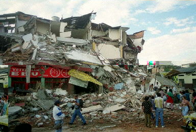 新闻 哥伦比亚大地震250人死亡近1000人受伤