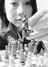 举世无双--白金和26000颗钻石制作的国际象棋