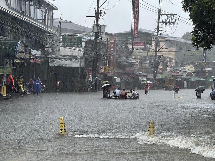 倾盆大雨导致街道变成河流，菲律宾首都进入“灾难状态” (http://www.cnwts.cn/) 国际 第1张