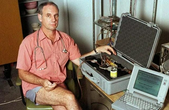澳洲医生发明了“安乐死胶囊舱”，让人可以随心所欲结束生命