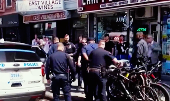 纽约地铁枪击案：33声枪响下的致命通勤路
