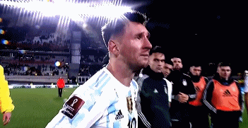 梅西“带帽”加冕南美射手王 捧杯时刻激动落泪