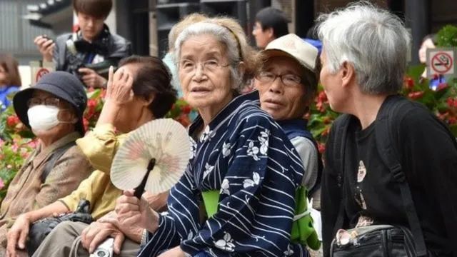 “数十万日本老人要来中国养老？”