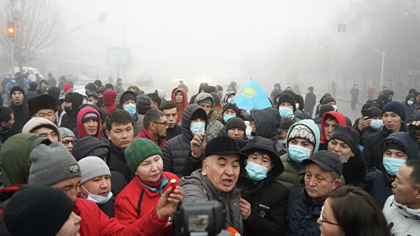 哈萨克斯坦卫生部：大规模抗议已致上千人受伤