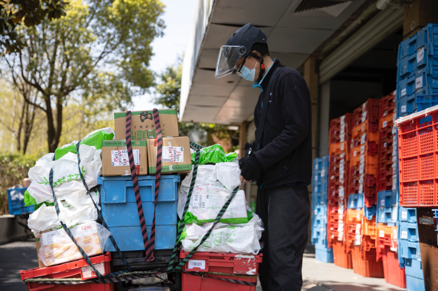 骑手快递员返岗！多家平台增调3000一线人员保供上海 (http://www.cstr.net.cn/) 资讯 第2张