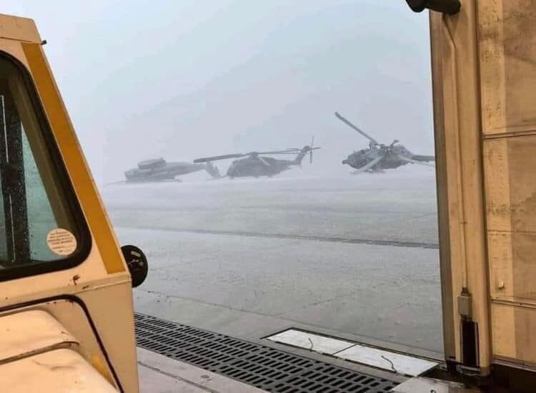 因人为失误，美海军10架直升机在风暴中受损，至少4架被吹翻 (http://www.sztjhome.com/) 国际 第1张