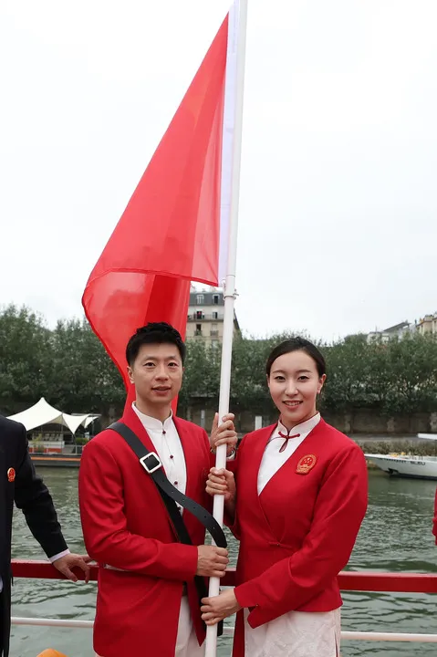 巴黎奥运会正式开幕！高塔献唱，席琳·迪翁的歌声将开幕式推向高潮！中国体育代表团亮相 (http://www.cnwts.cn/) 国际 第10张