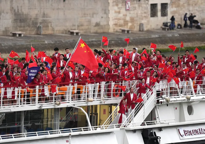 巴黎奥运会正式开幕！高塔献唱，席琳·迪翁的歌声将开幕式推向高潮！中国体育代表团亮相 (http://www.cnwts.cn/) 国际 第4张