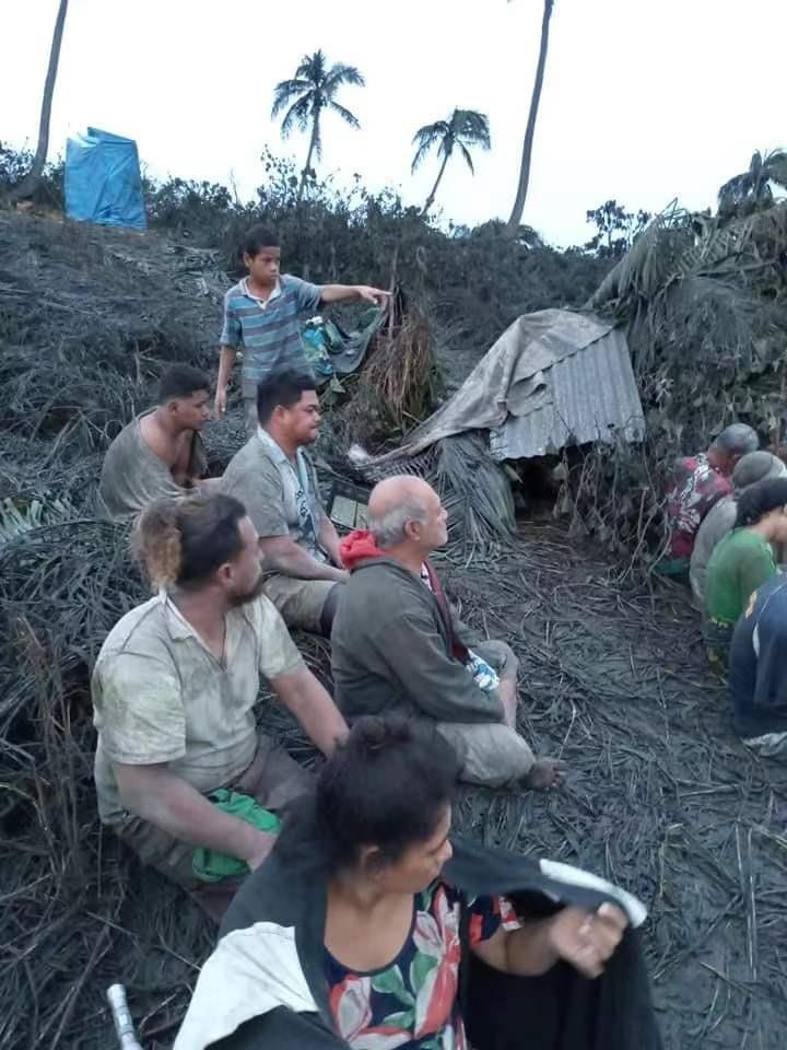 汤加芒果岛房屋尽毁 居民被迁移安置