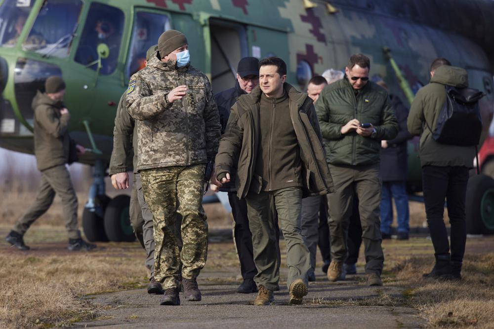 外媒：俄方指责乌政府军向乌东民间武装率先开火