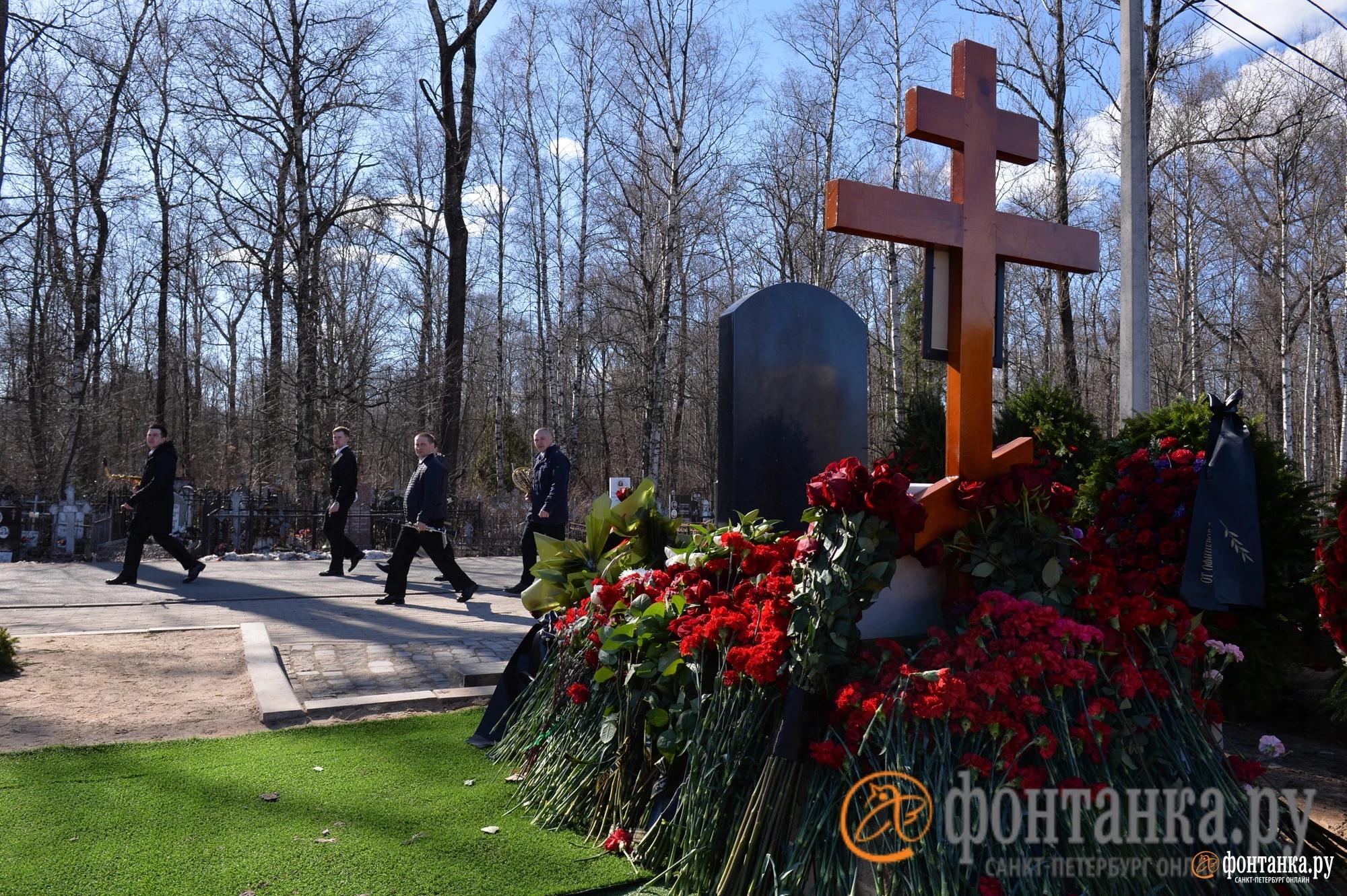 俄方证实：第8集团军副司令阵亡 已在圣彼得堡落葬