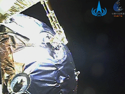  ▲ 天问一号探测器火星捕获过程影像（定向天线监视相机画面）