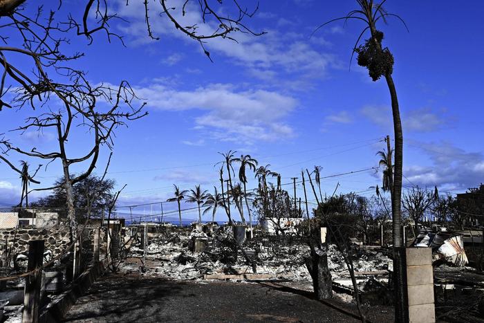 当地时间2023年8月16日，美国夏威夷州毛伊岛，被摧毁的拉海纳镇。图/视觉中国