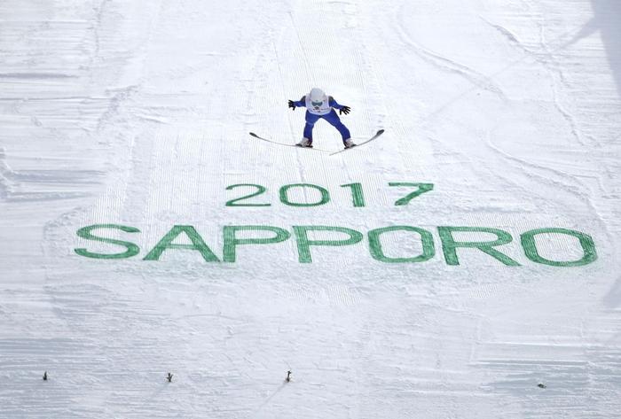 资料图：2017年在日本札幌举行的第八届亚冬会比赛。新华社记者廖宇杰摄