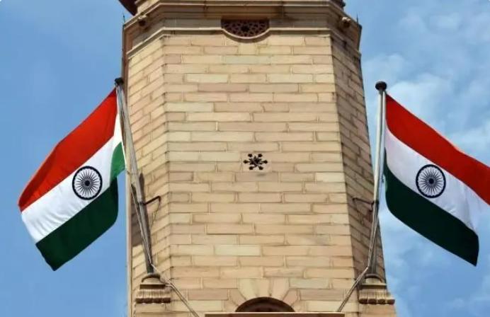 ▲这是2019年8月8日在印度首都新德里拍摄的印度国旗。图/新华社