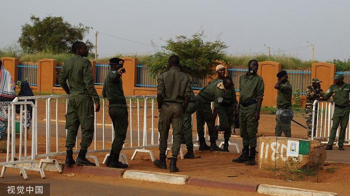 尼日尔军政府要求法国大使48小时离境，法国外交部回应