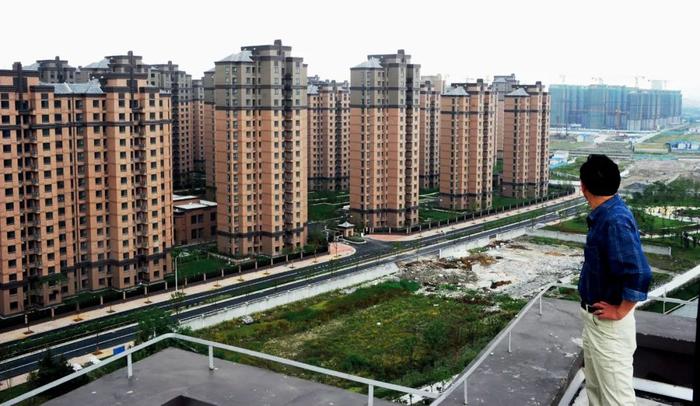 上海松江区泗泾镇大型保障性住房社区。本文图/视觉中国