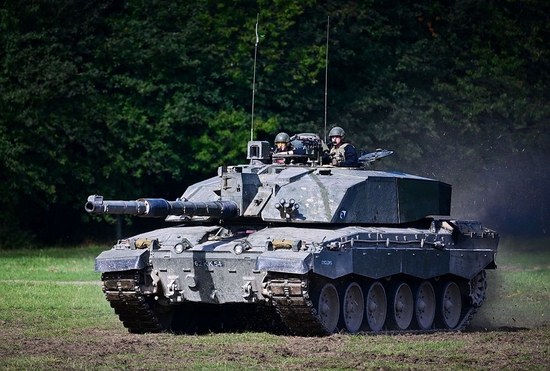 北约秘书长：英援乌主战坦克后，预计将有更多国家提供重型武器