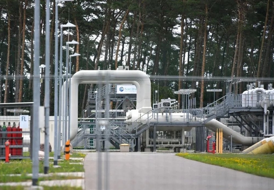 这是9月14日在德国卢布明拍摄的“北溪-1”天然气管道相关设施。新华社记者 任鹏飞 摄