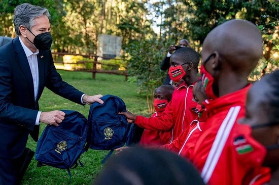 2021年11月，布林肯访问肯尼亚内罗毕。图源：视觉中国