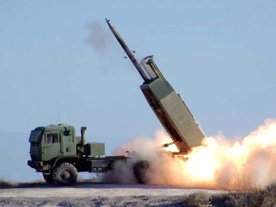 俄罗斯摧毁美国造雷达系统 击落两枚美制海马斯导弹