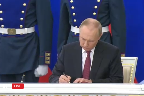 俄媒：普京签署顿涅茨克等四地加入俄罗斯的条约