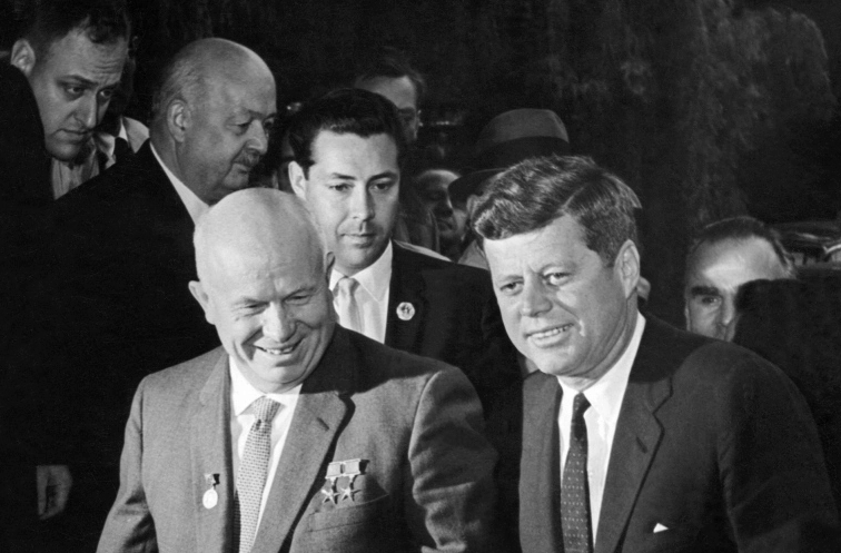 赫鲁晓夫与肯尼迪在冷战期间会晤