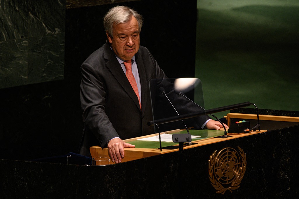当地时间2022年8月1日，美国纽约，联合国秘书长安东尼奥·古特雷斯在联合国总部举行的《不扩散核武器条约》第十次审议大会上发言。人民视觉 图