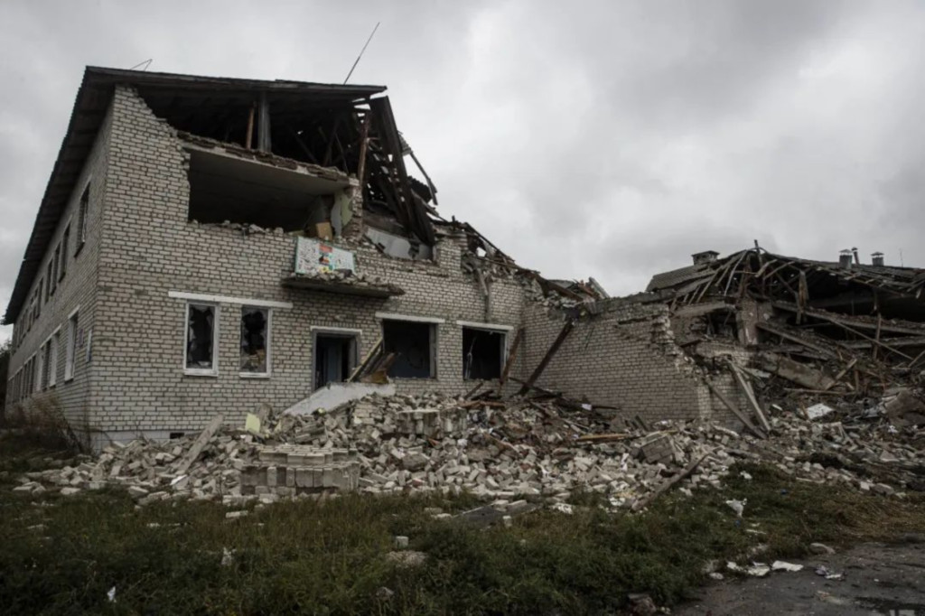 当地时间2022年9月13日，乌克兰哈尔科夫州巴拉克列亚，俄乌冲突持续，当地学校受损严重，满目疮痍。图/IC photo