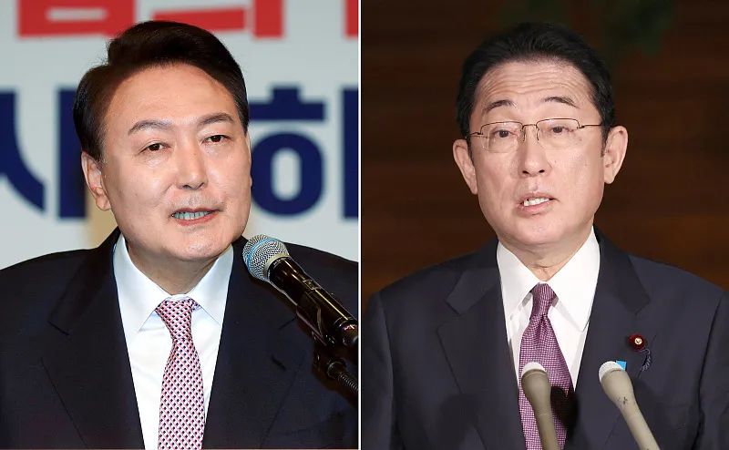 韩国总统尹锡悦（左）与日本首相岸田文雄。