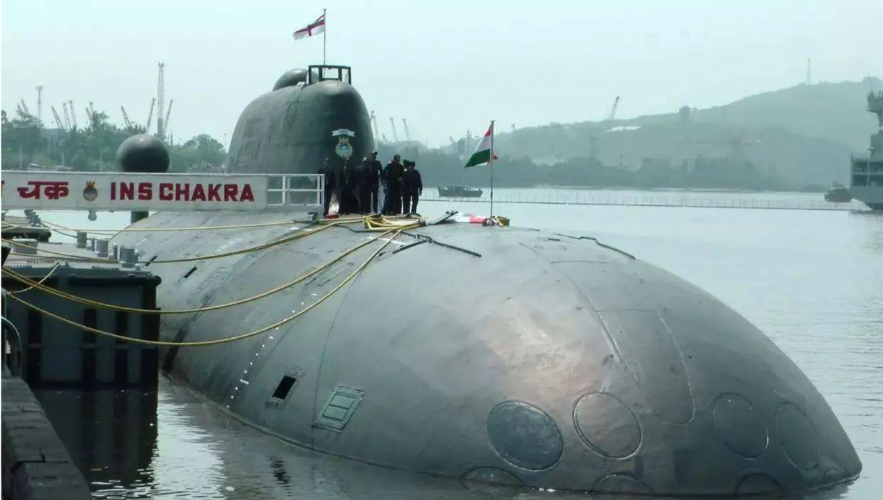 印度向俄罗斯租借的攻击型核潜艇“查克拉”号，该潜艇在去年归还俄罗斯。