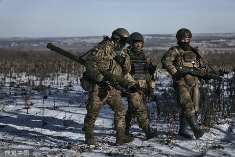 俄军宣布拿下索列达尔，泽连斯基否认：战斗仍在继续