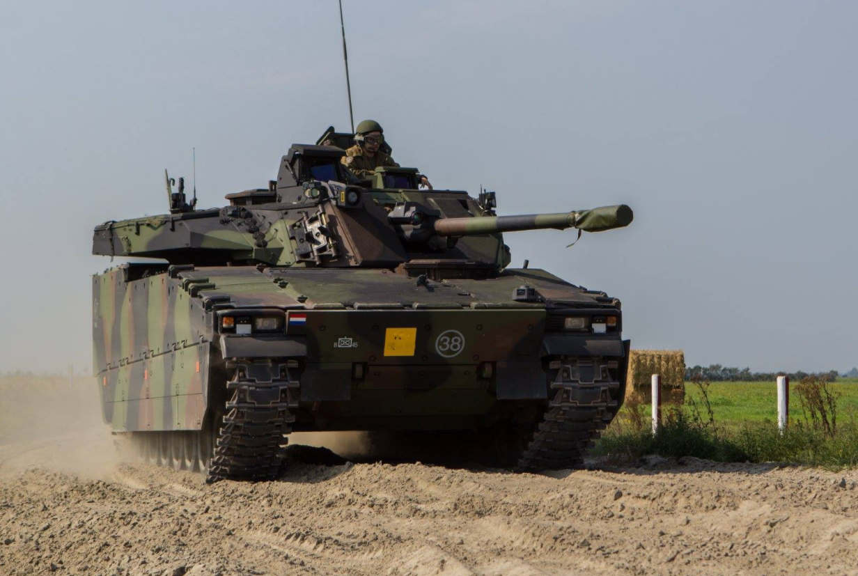 荷兰陆军装备的CV-90步兵战车。