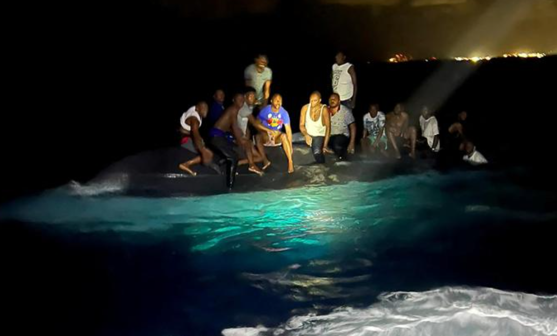 非法移民船只在巴哈马海域翻覆：17人亡 目的地美国